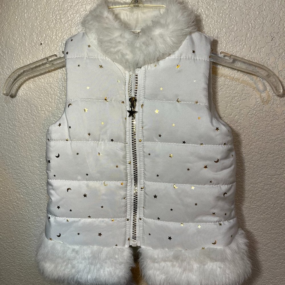 2T Max Studio White Puffy Vest